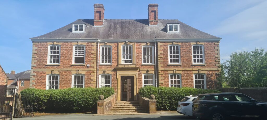 Croesnewydd Hall, Wrexham (Sunny sky) Counselling Office building